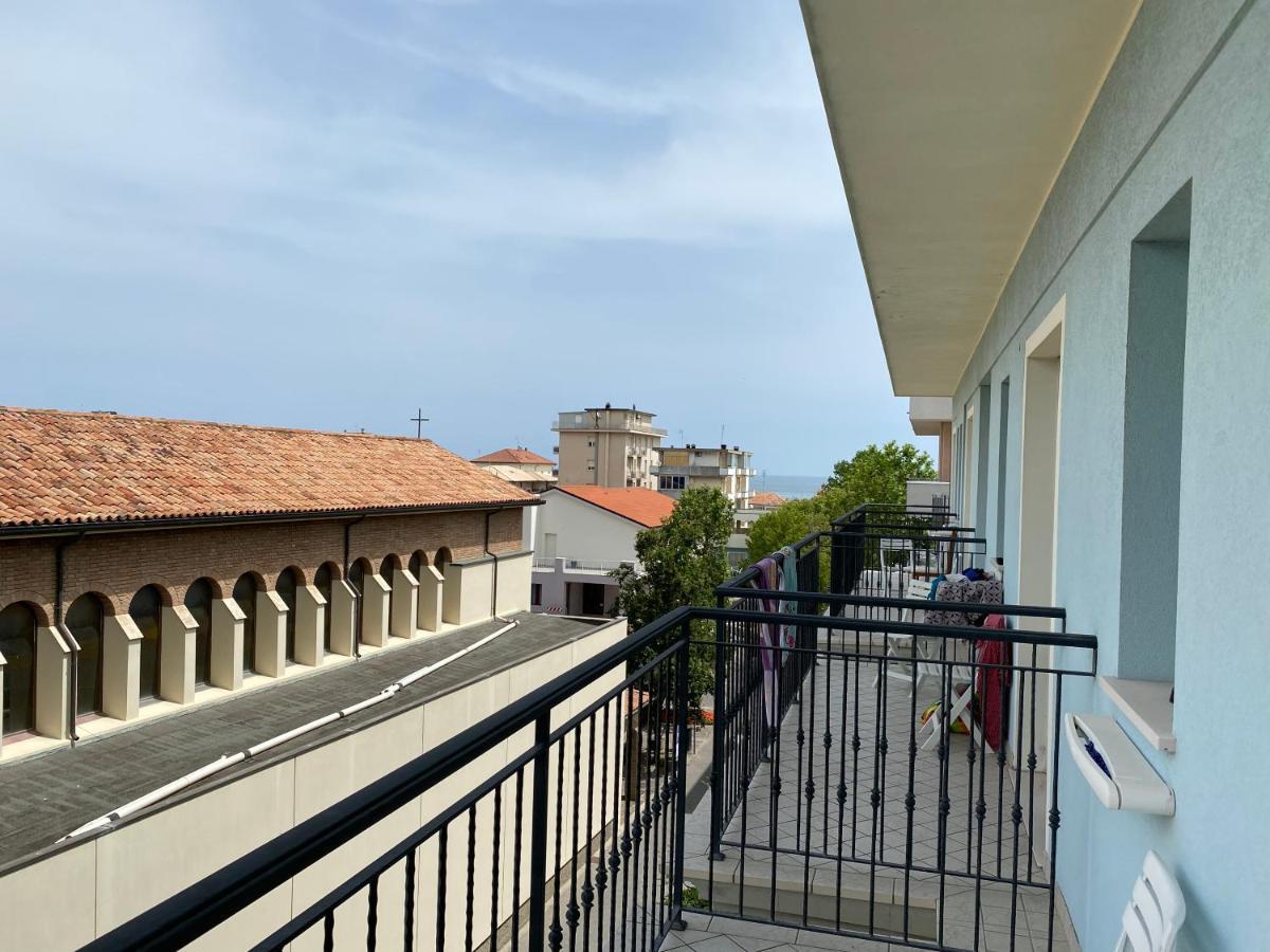 Hotel Capri Bellaria-Igea Marina Dış mekan fotoğraf
