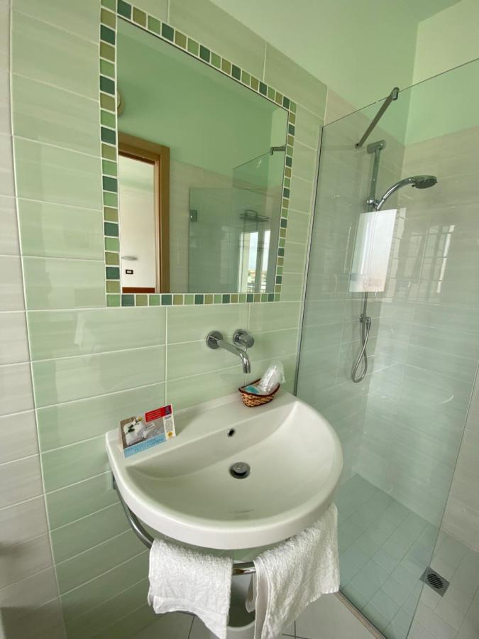 Hotel Capri Bellaria-Igea Marina Dış mekan fotoğraf