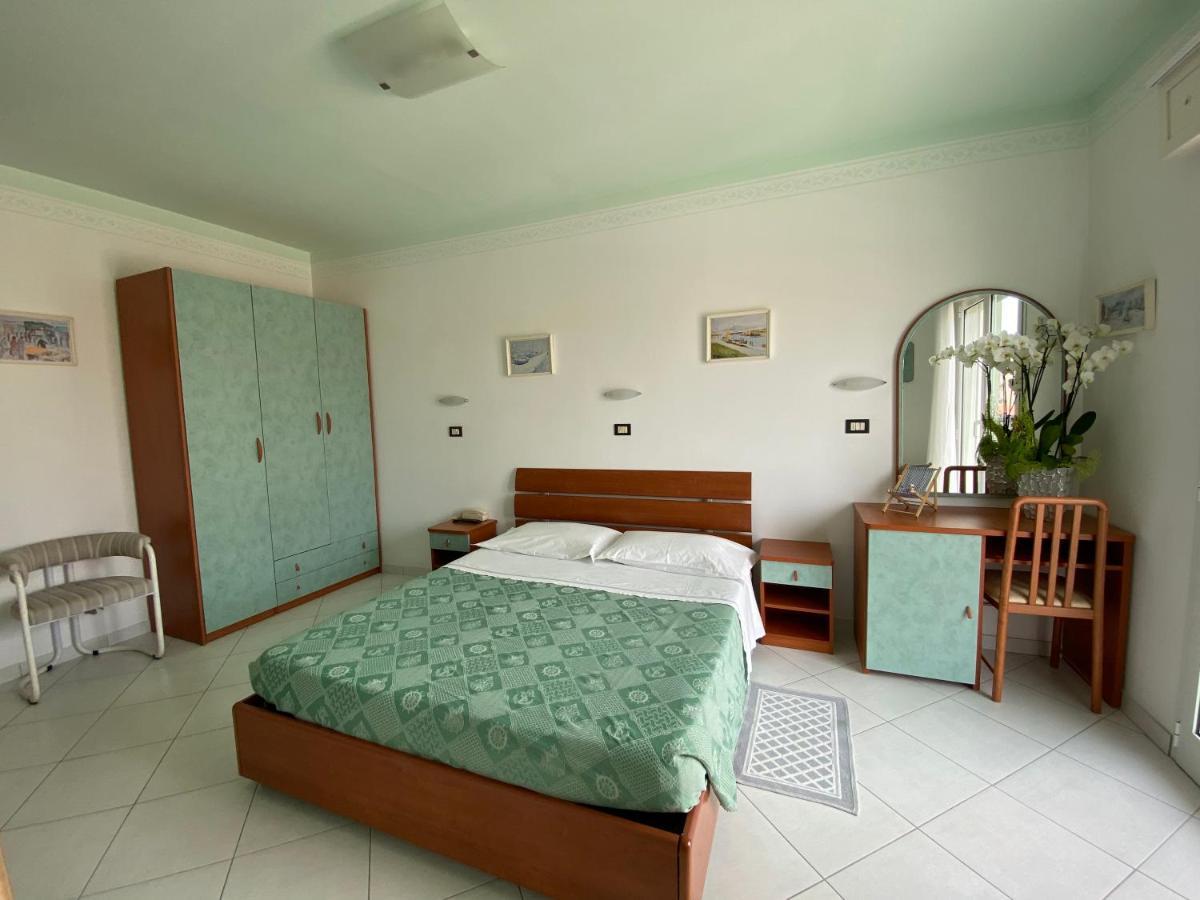 Hotel Capri Bellaria-Igea Marina Dış mekan fotoğraf