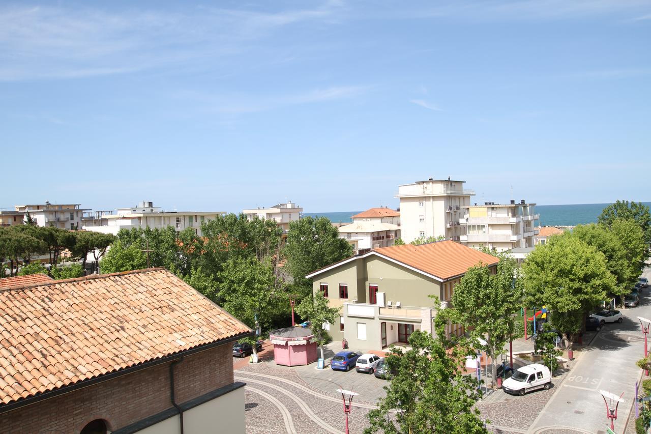 Hotel Capri Bellaria-Igea Marina Dış mekan fotoğraf