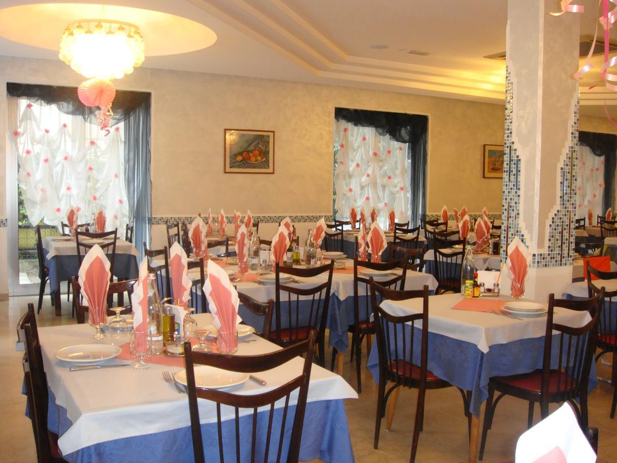 Hotel Capri Bellaria-Igea Marina Dış mekan fotoğraf